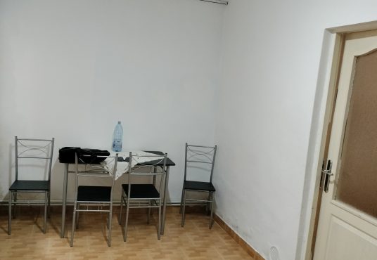 IMG20240404143202 536x370 - Se vinde garsoniera la casa zona centru Mediaș județ Sibiu