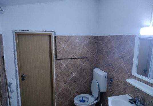 IMG20240404143314 536x370 - Se vinde garsoniera la casa zona centru Mediaș județ Sibiu