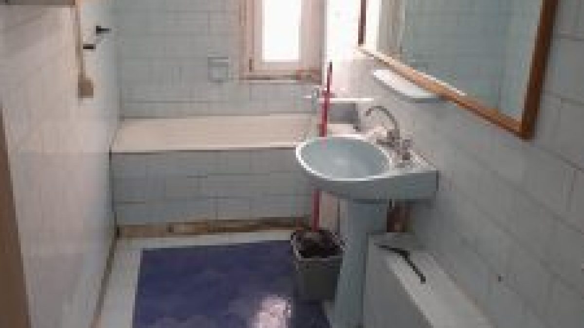 IMG 20240801 WA0006 225x300 1 1200x675 - Garsoniera Teiul Doamnei