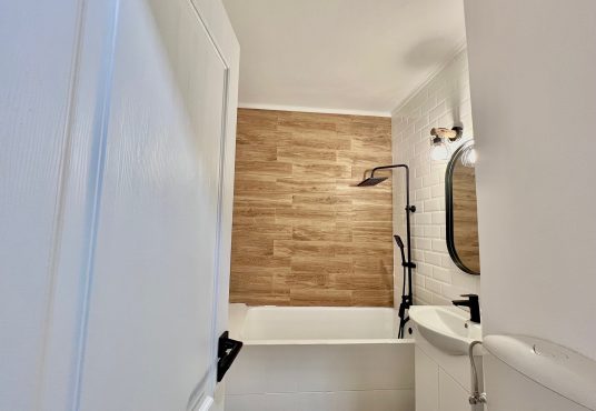 IMG 1652 536x370 - Vand garsoniera 33 mp in Drumul Taberei, bloc stradal reabilitat