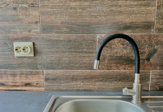 IMG 1672 536x370 - Vand garsoniera 33 mp in Drumul Taberei, bloc stradal reabilitat