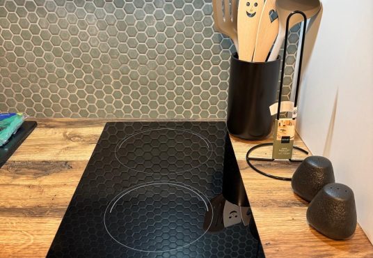 8cf714c3 f596 457d 8d60 6405c38ea02a 536x370 - De închiriat Garsonieră