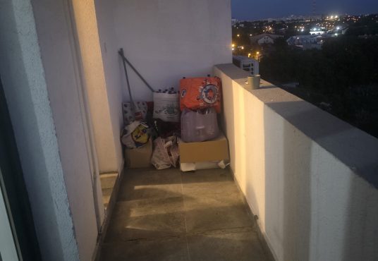 g12 536x370 - Se vinde o garsoniera cocheta decomandata