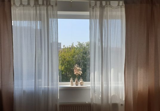 20250816 101908 536x370 - Garsoniera de inchiriat