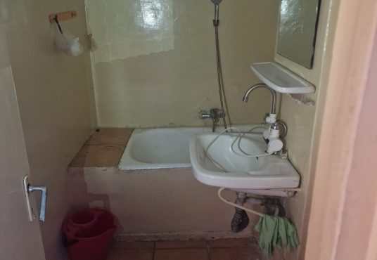 IMG 20250805 WA0002 536x370 - Propietar vand garsoniera