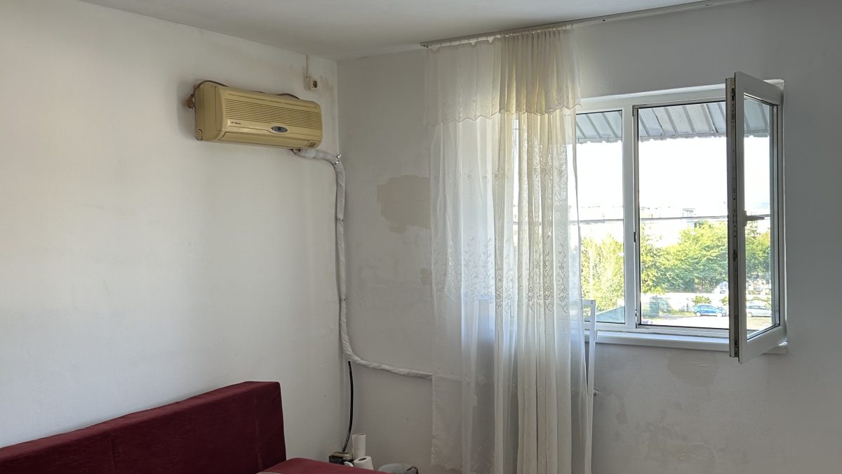 IMG 1707 1200x675 - Vânzare garsonieră