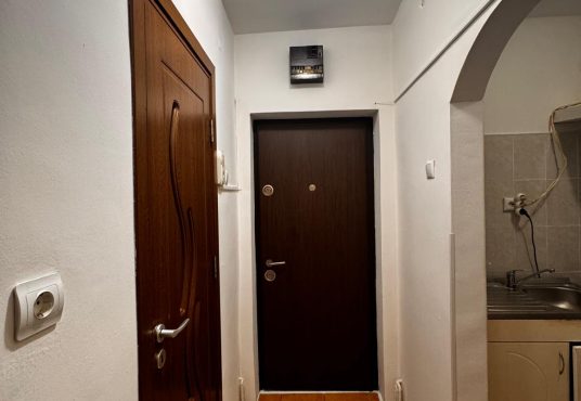 WhatsApp Image 2025 09 16 at 09.50.56 1 536x370 - Garsoniera in zona linistita