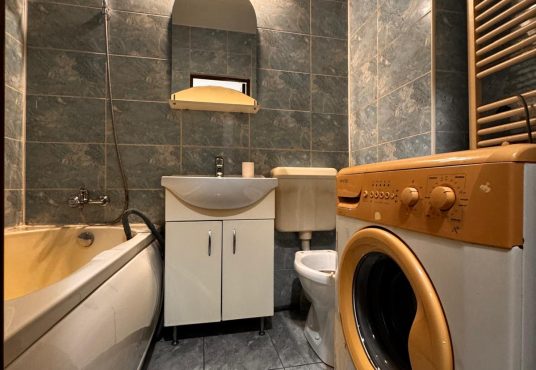 WhatsApp Image 2025 09 16 at 09.50.56 2 536x370 - Garsoniera in zona linistita