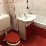 received 177425925268405 150x150 - Garsoniera