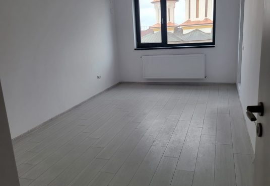 630d9156 0e35 4e86 800d b8fa2080a5d9 536x370 - Garsonieră + boxă depozitare