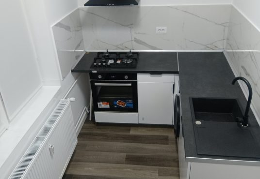 IMG 20260209 191951 536x370 - Situată Central, moderna si confortabilă/mijloace de transport.