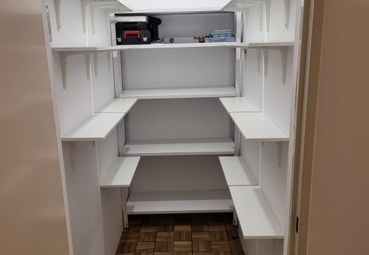 dbd121e8 55f4 4ea0 8f9f 2a550cb1758d 536x370 - Garsonieră + boxă depozitare