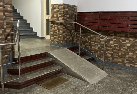 IMG 2366 536x370 - Proprietar, vand garsoniera Facultatea de constructii