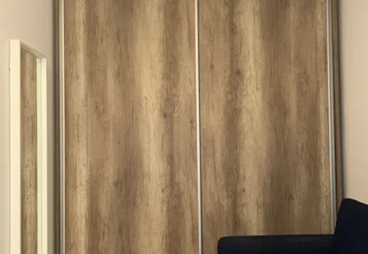 images1000x7003 536x370 - &Icirc;nchiriere garsoniera Mega Mall